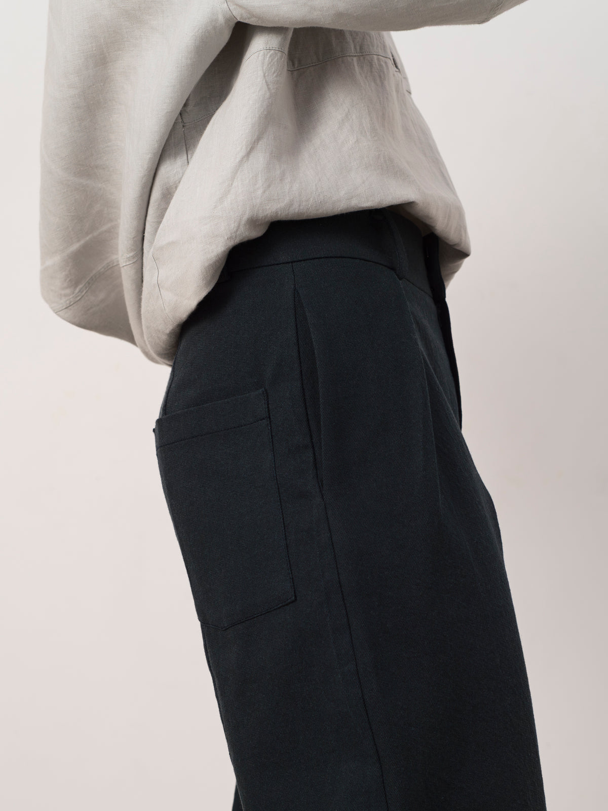 Pleated Blue Cotton Twill Trouser